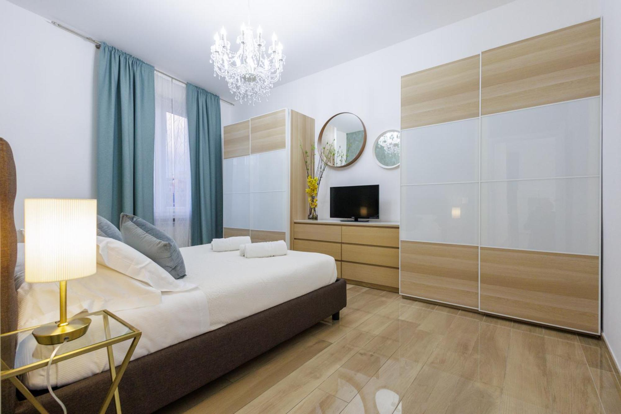Genoa Lux Apartments With Parking Luaran gambar
