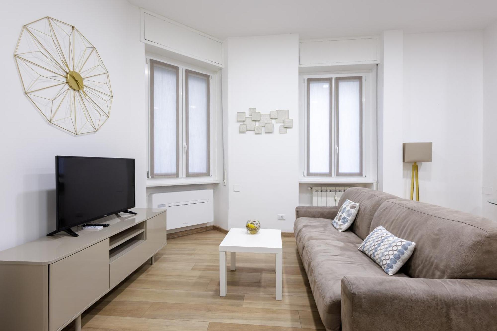 Genoa Lux Apartments With Parking Luaran gambar